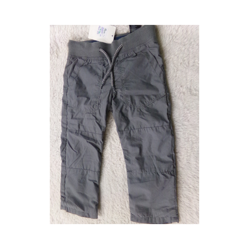 Pantalon forrado talla 2 años. A estrenar
