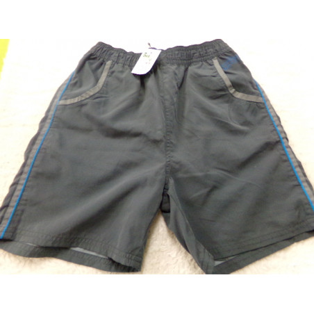 Pantalon corto talla 12 años. Segunda mano