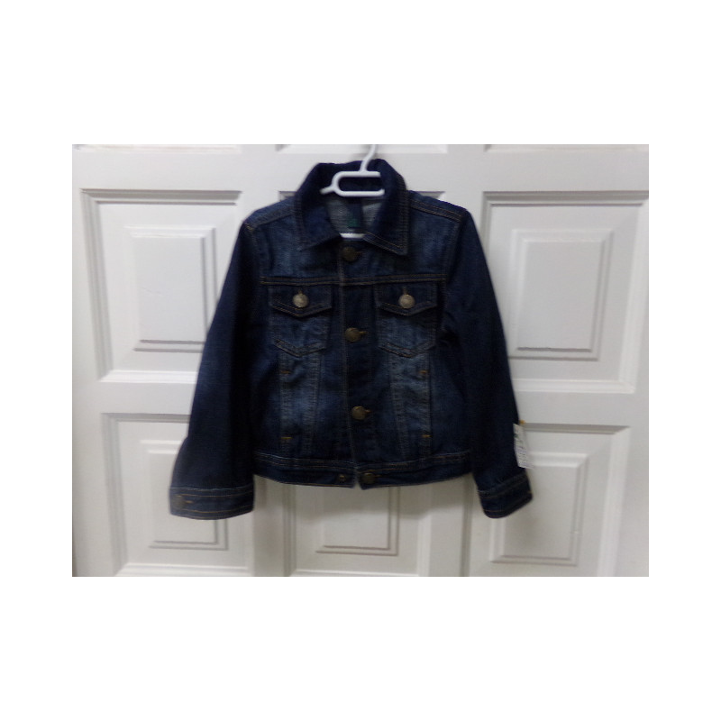Cazadora vaquera Benetton talla 18 meses. Segunda mano
