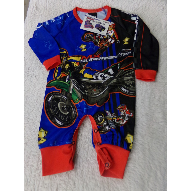 Pijama talla 0-6 meses. Superstars. A estrenar