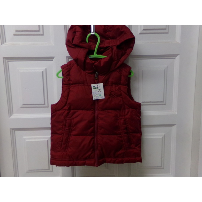 Chaleco Benetton talla 3-4 años. Segunda mano