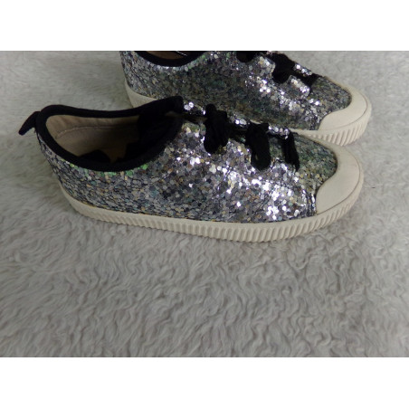 Tenis Zara N32. Segunda mano