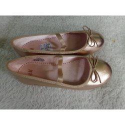 Merceditas doradas N 32. Sin uso