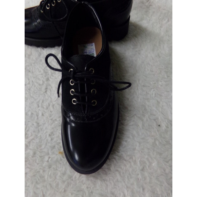 Zapato Maximo Dutti N 32. Sin uso