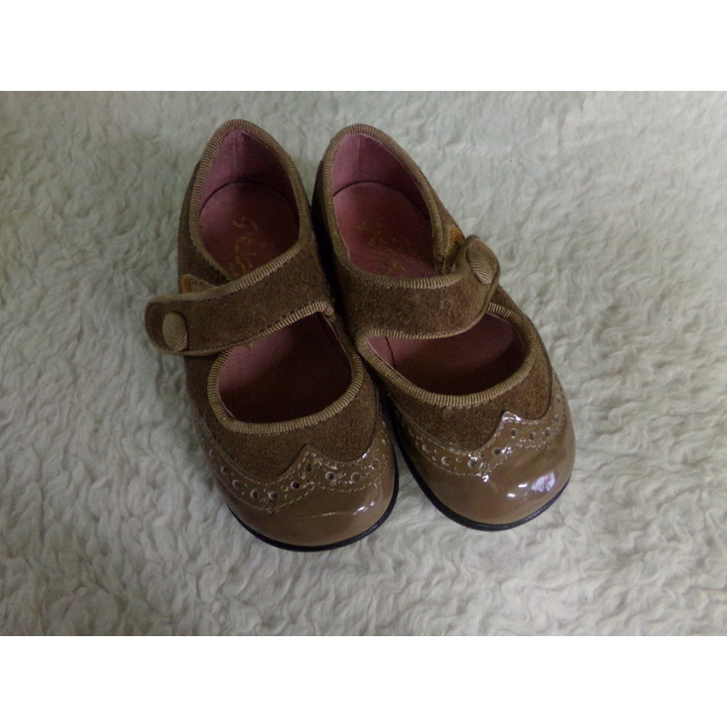 Zapatos charol Pataletas. N 21