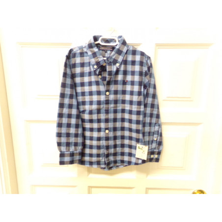 Camisa Tommy Hildfiger talla 5-6 años. Segunda mano