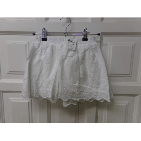 Falda blanca Talla 4-5 años. Segunda mano