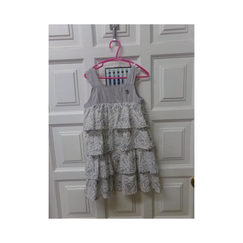 Vestidoginkana talla 5-6 años. Segunda mano