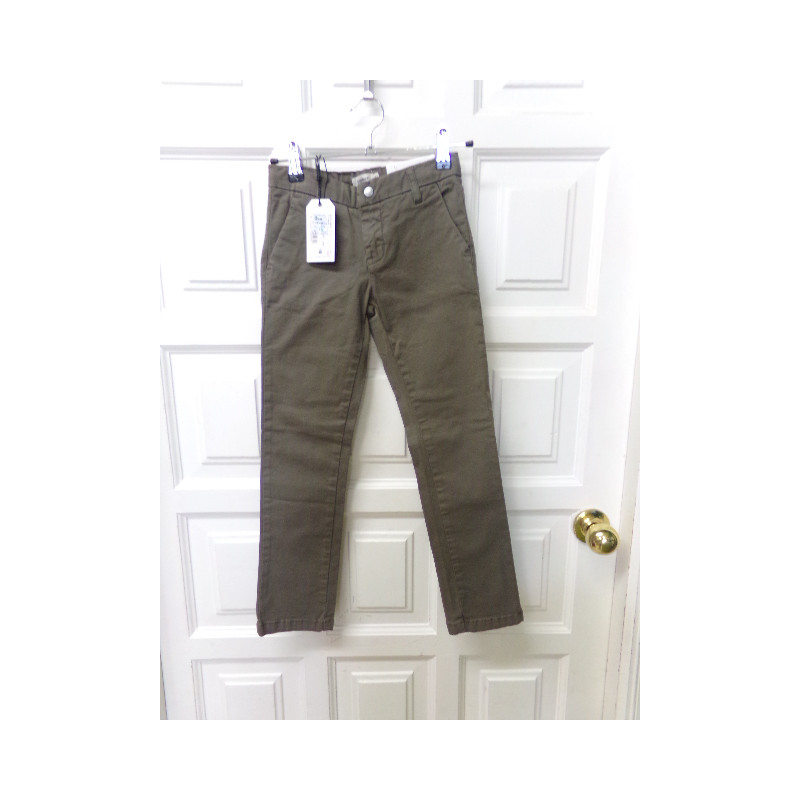 Pantalón McGregor talla 8 años. A estrenar