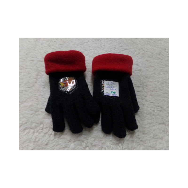Guantes cars talla 4-5 años. Segunda mano
