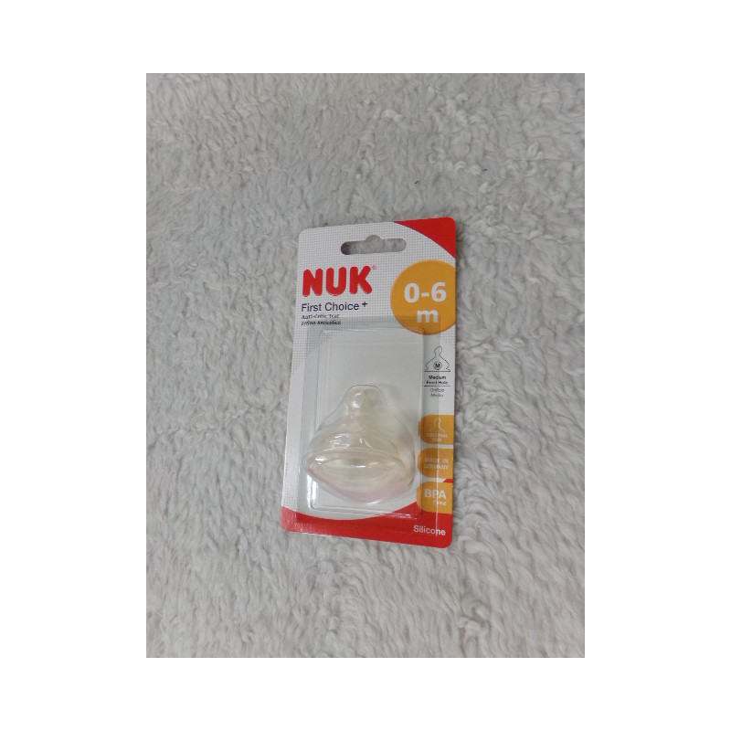 Tetina anticólico Nuk. 0-6 meses. A estrenar