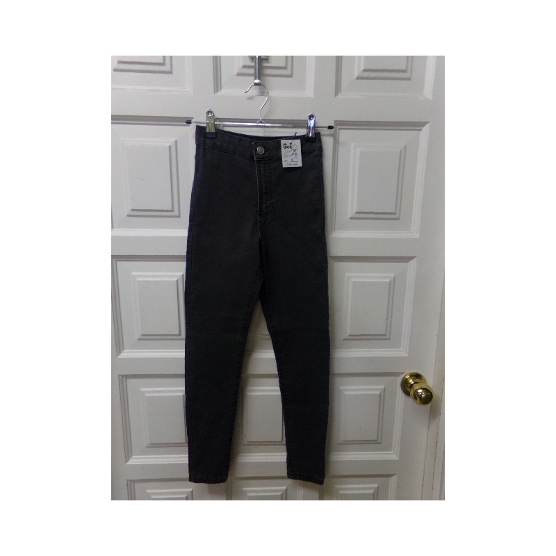 Vaquero elástico Zara talla 8 años. Segund amano