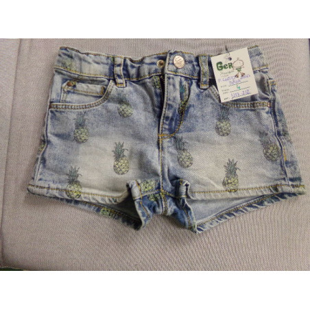 Pantalón corto piñas tallas 3-4 años. Segunda mano