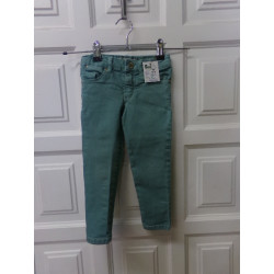 Vaquero Zara talla 3-4 años. Segunda mano