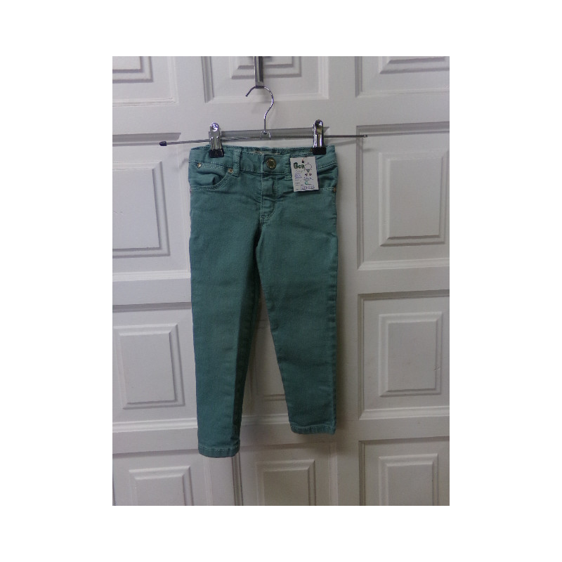 Vaquero Zara talla 3-4 años. Segunda mano