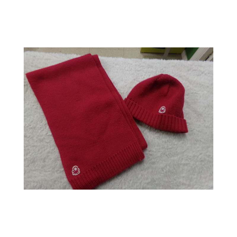 Gorro y bufanda talla 4-6 años. Segunda mano