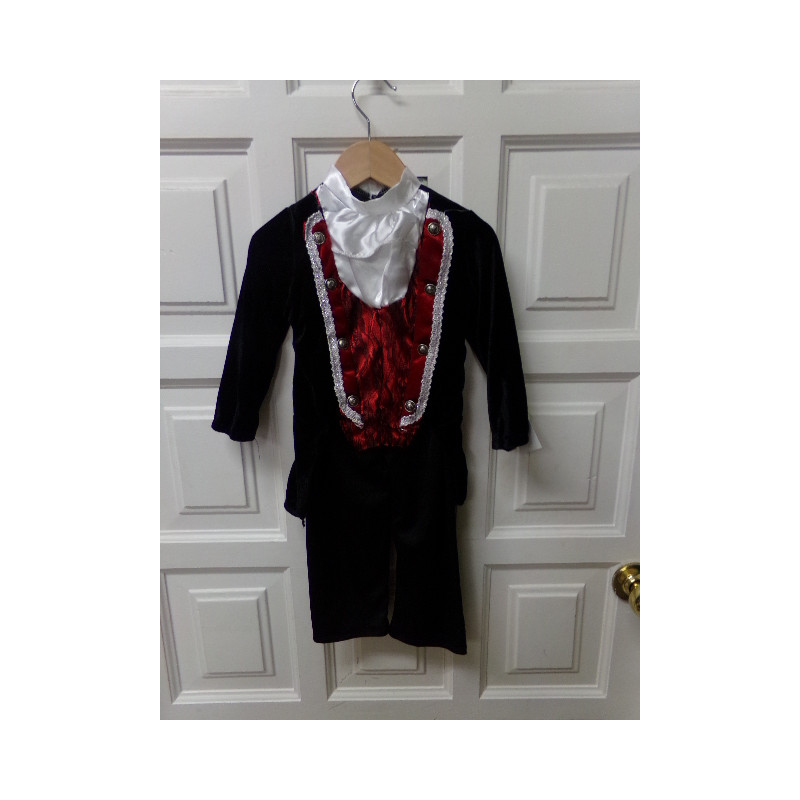 Disfraz vampiro talla 2 años. Segunda mano