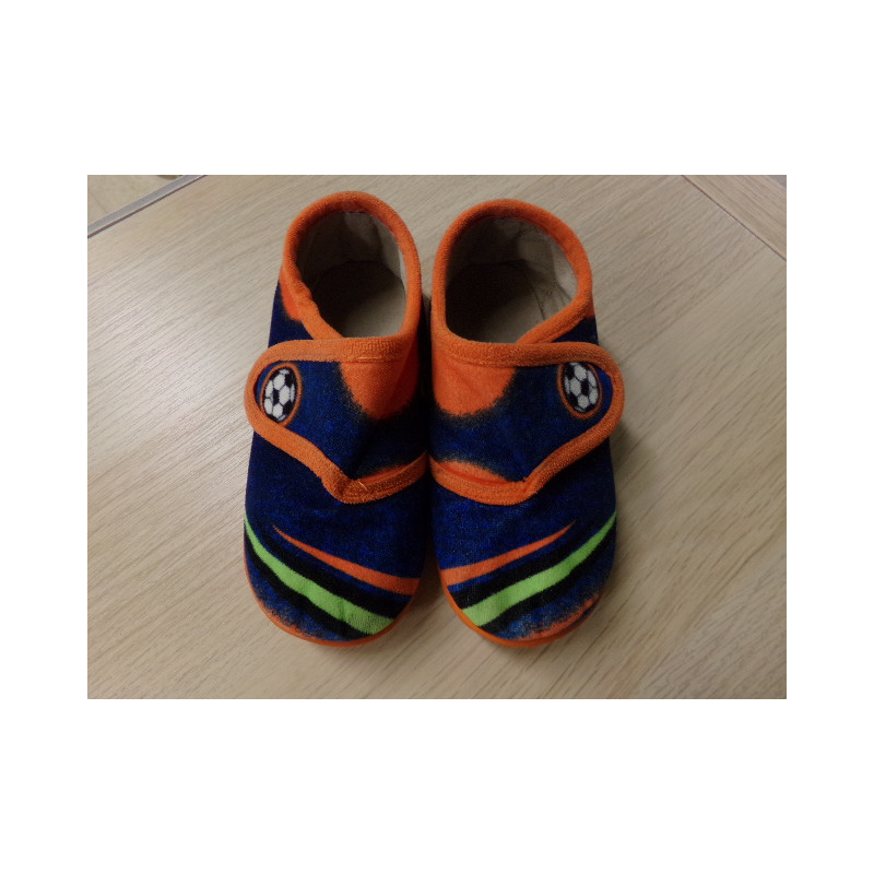 Zapatillas N 26. Segunda mano