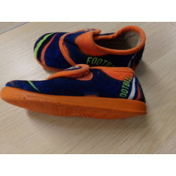 Zapatillas N 26. Segunda mano