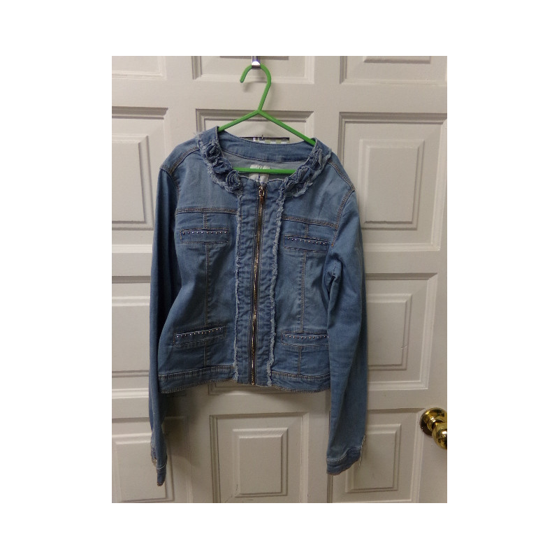 Cazadora vaquera Mayoral 14 años. Segunda mano