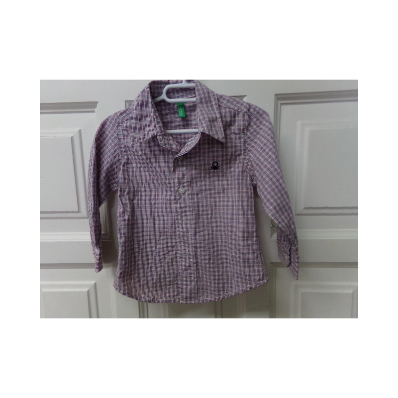 Camiseta Benetton talla 9-12 meses. Segunda mano