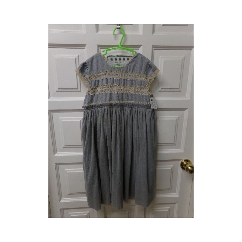 Vestido Bassic10 talla 10 años. Segunda mano