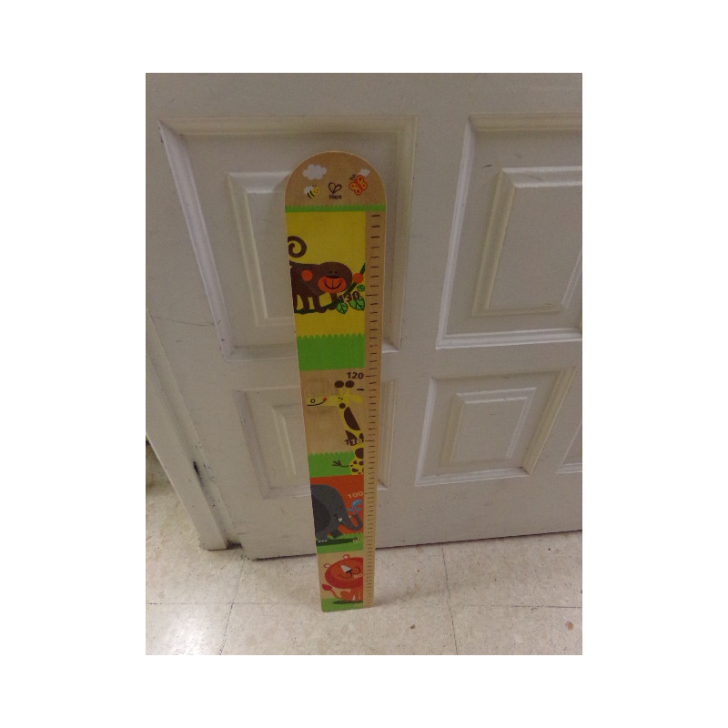 Medidor de altura de madera. Segunda mano