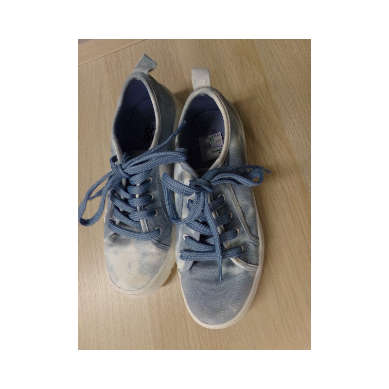 Tenis N 35. Segunda mano