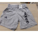 Pantalón corto ADIDAS talla 7-8 años. Segunda mano