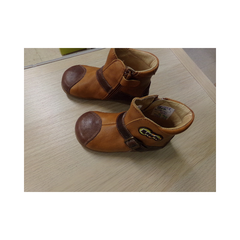 Botas N 23. Pablosky. Segunda mano