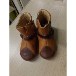 Botas N 23. Pablosky. Segunda mano