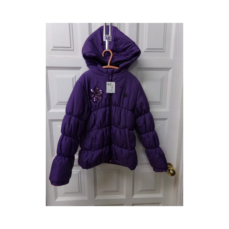 Plumas talla 10 años. Segunda mano