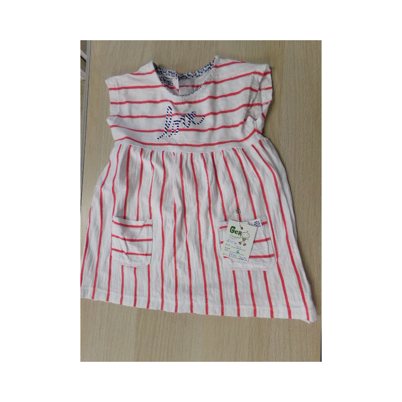 Vestido talla 9 meses. Segunda mano