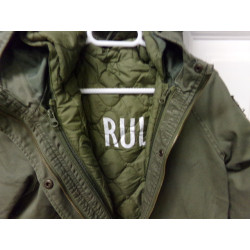 Parka verde militar Zara talla 10 años. Segunda mano