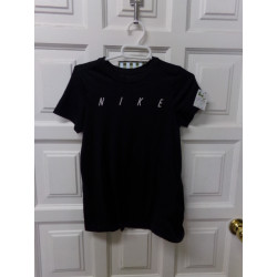Camiseta Nike talla 10-12 años. Segunda mano