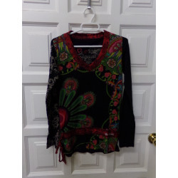 Camiseta Desigual talla 12-14 años. Segunda mano