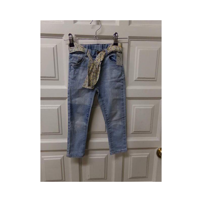 Vaquero Zara talla 3 años. Segunda mano
