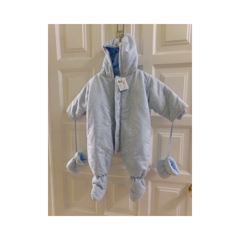 Buzo Tous. Talla 6 meses. SIN USO