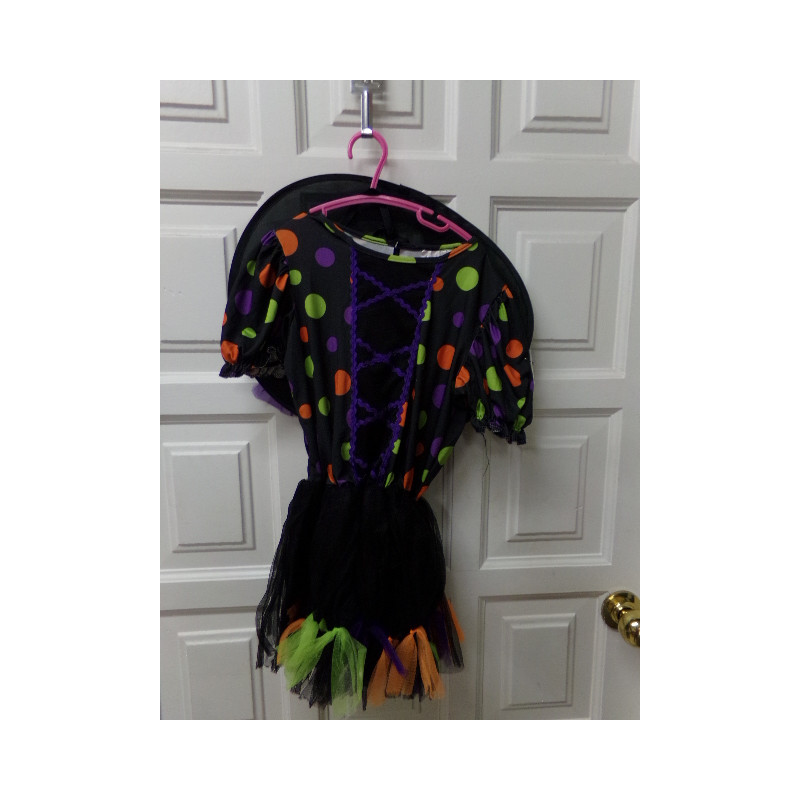 Disfraz bruja talla 7 años. Segunda mano