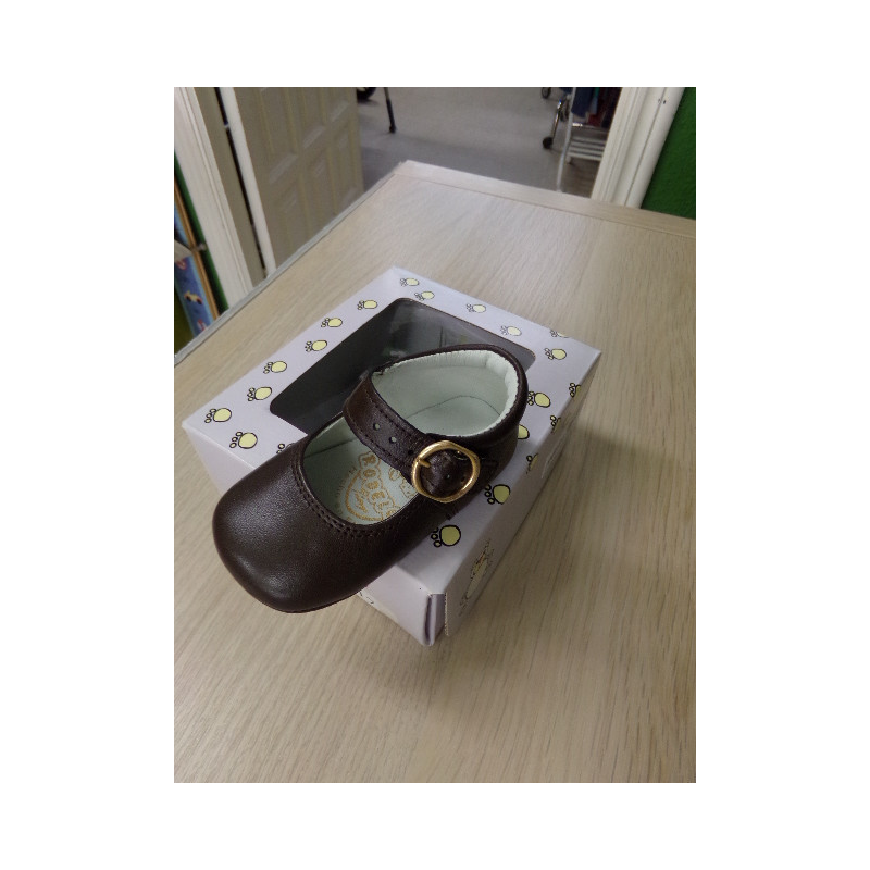 Zapato marron N 17. A estrenar