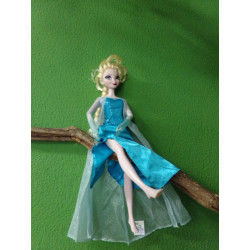 Muñeca Frozen. Segunda mano