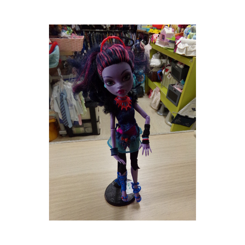 Muñeca Monster. Segunda mano