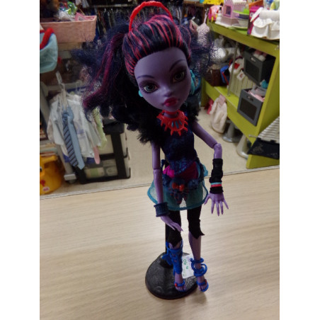 Muñeca Monster. Segunda mano