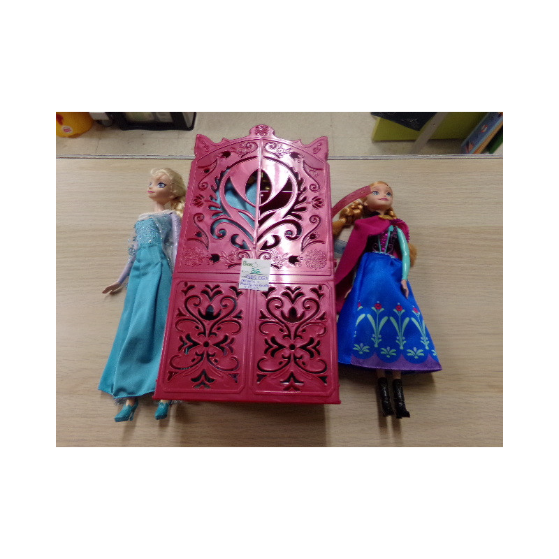 Armario con muñecas Anna y Elsa. Segunda mano