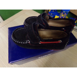 Nauticos azul marino N 25. Segunda mano