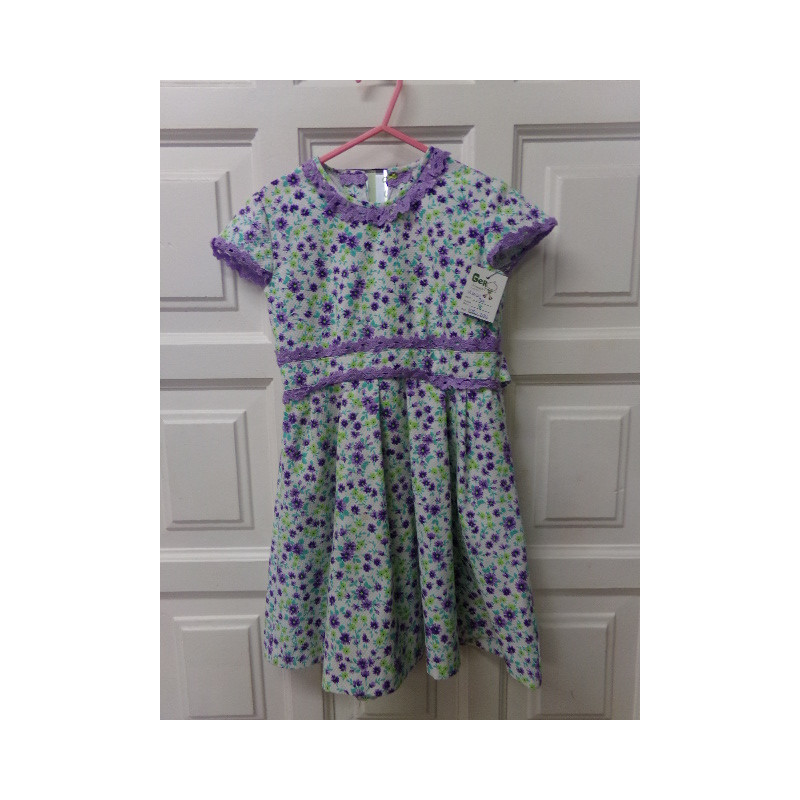 Vestido talla 5 años. Segunda mano