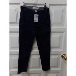 Pantalón azul talla 7-8 años. A estrenar