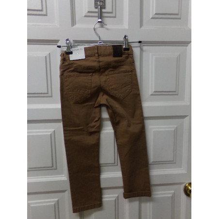 Pantalon camel talla 3-4 años. A estrenar