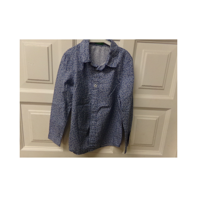 Camisa Benetton talla 4-5 años. Segunda mano