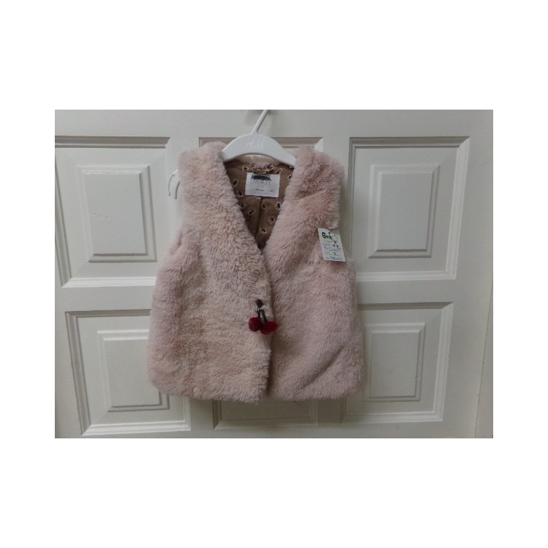 Chaleco de pelito Zara talla 4-5 años. Segunda mano